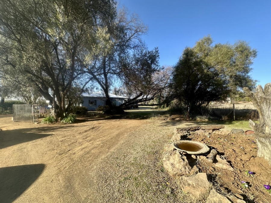 9 Bedroom Property for Sale in Bloemspruit Free State